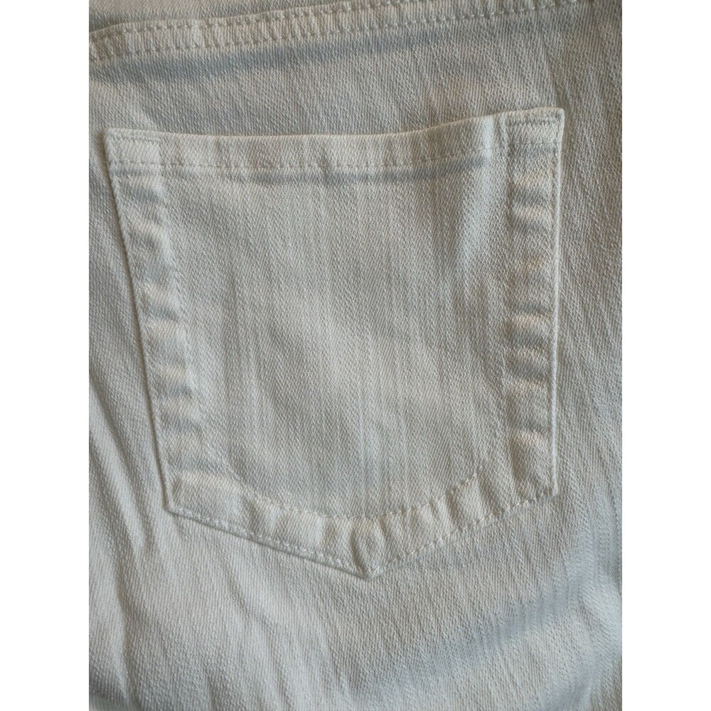 Joe’s Jean-White-Straight Crop-“Socialite Kicker”-28 - Picture 3 of 6